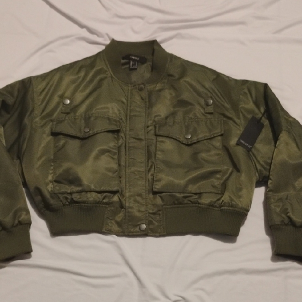 NWT Forever 21 Cropped Bomber Jacket